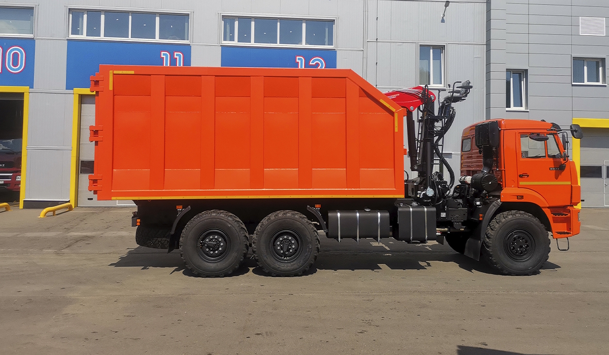 Ломовоз КАМАЗ 43118-48 с КМУ ВЕЛМАШ ВМ10-74М